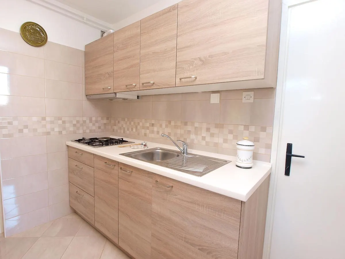 Apartments Boris 154 Rabac
