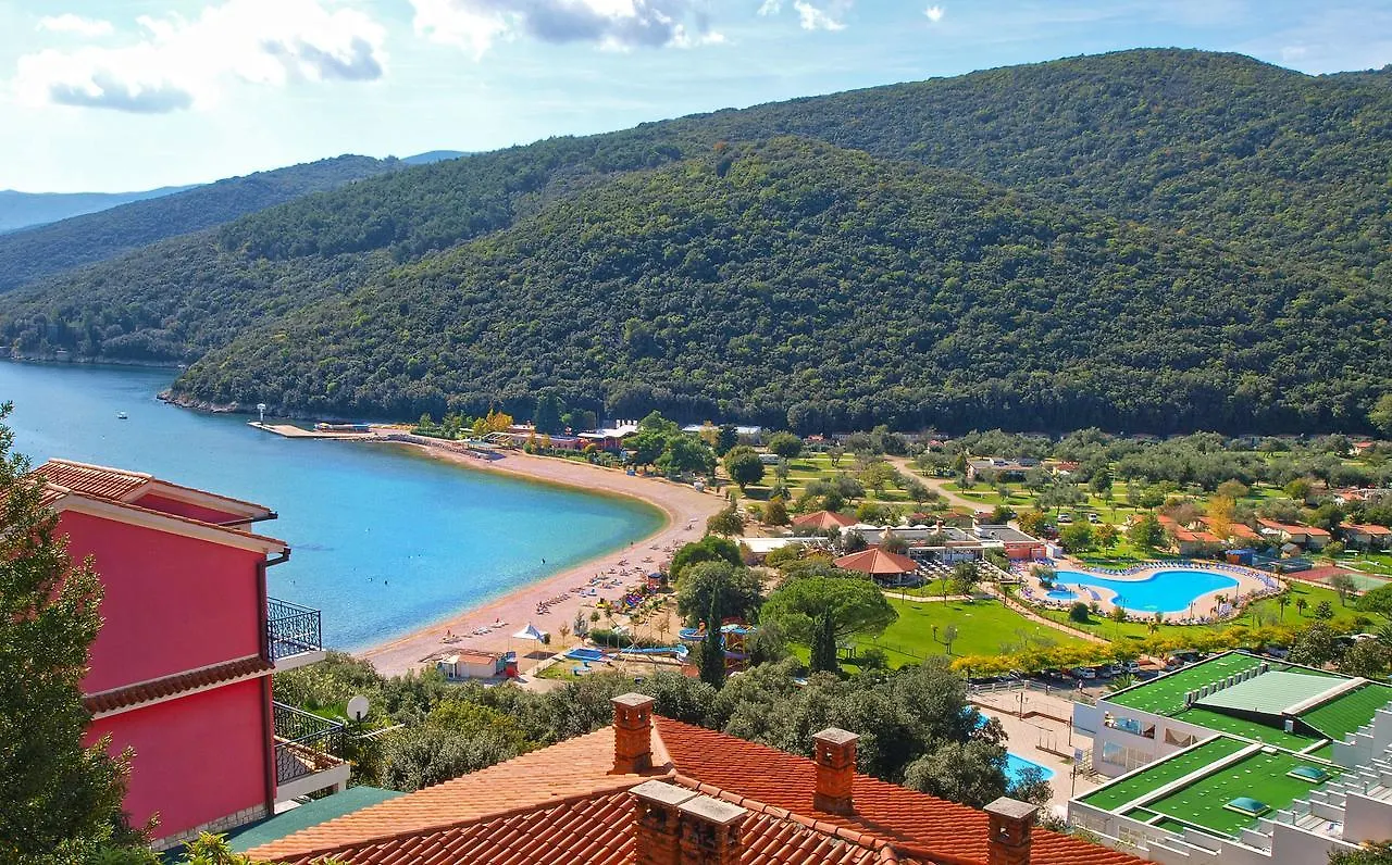 Apartments Boris 154 Rabac