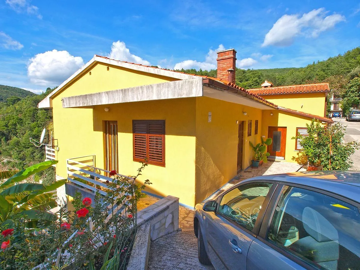 Apartments Boris 154 Rabac