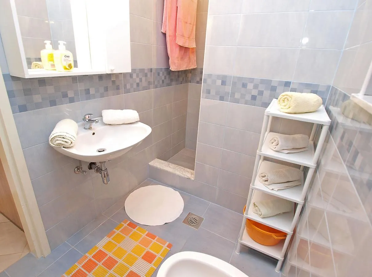 Apartments Boris 154 Rabac