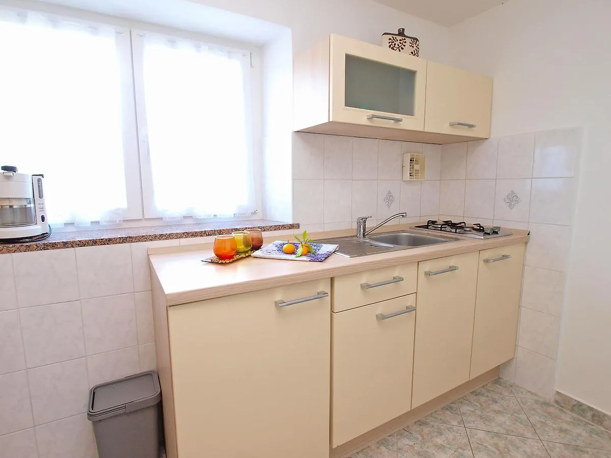 Apartments Boris 154 Rabac 0*,