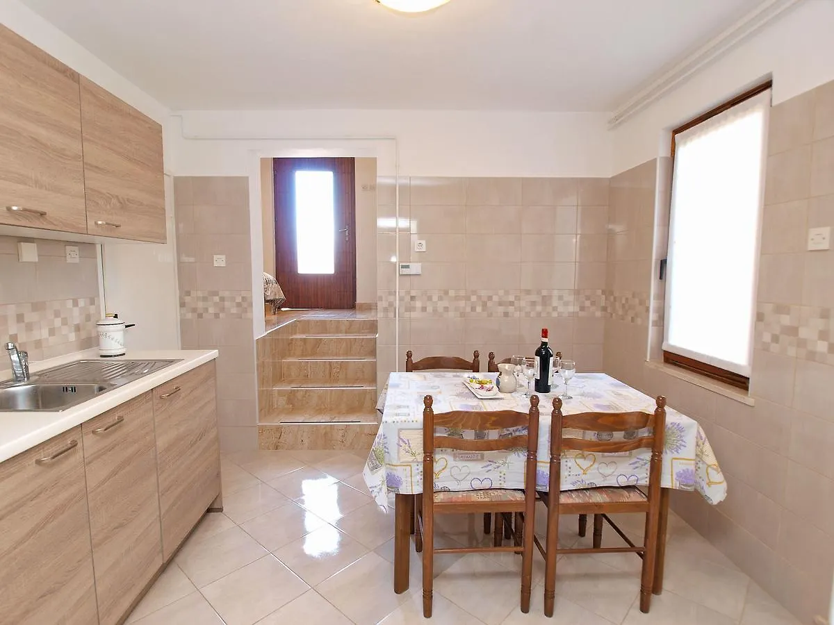 Apartments Boris 154 Rabac