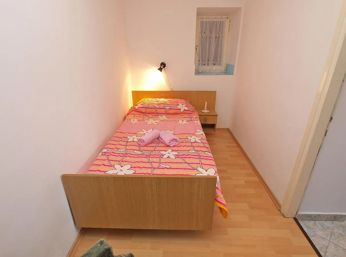 Apartments Boris 154 Rabac