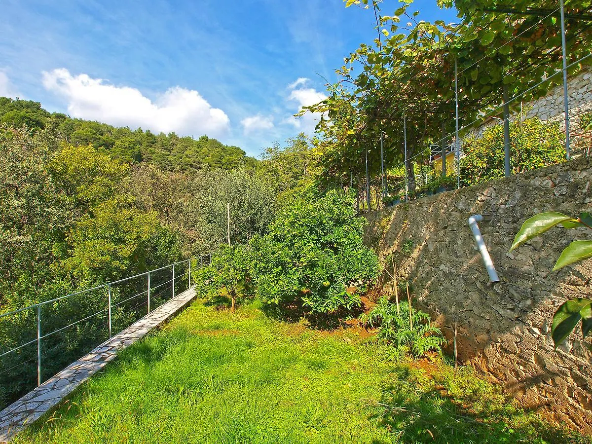 Apartments Boris 154 Rabac
