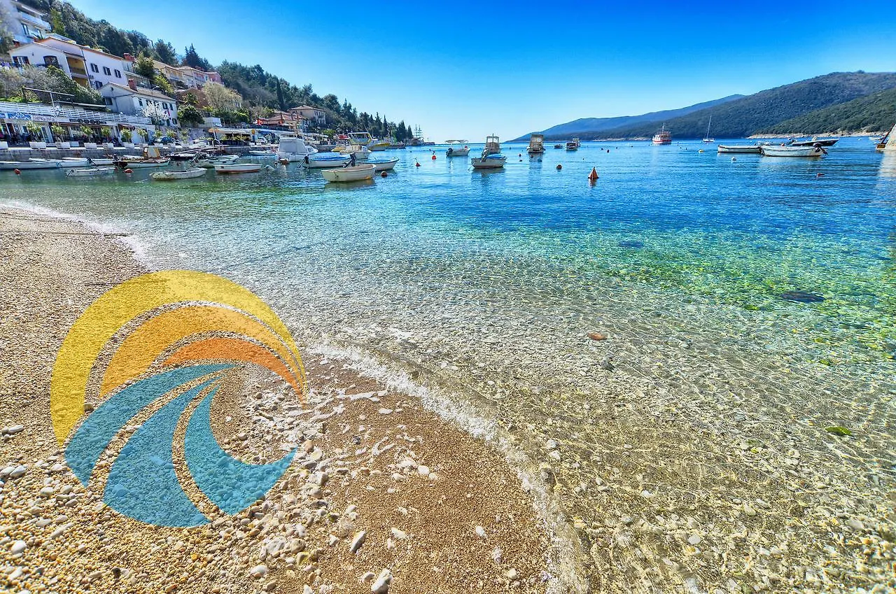 Apartments Boris 154 Rabac